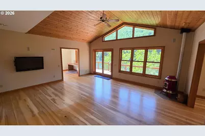 203 Burchard Dr, Scottsburg, OR 97473 - Photo 23