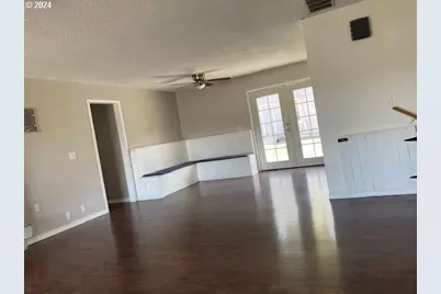 324 Edgewood Dr, Canyon City, OR 97820 - Photo 3