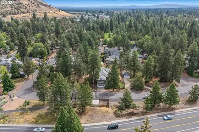 438 NE 9th St, Bend, OR 97701 - Photo 17