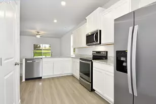 5909 NE 68th St, Vancouver, WA 98661 - Photo 5