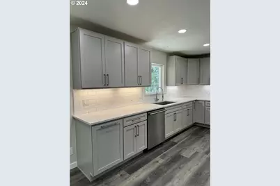 56188 Prosper Junction Rd, Bandon, OR 97411 - Photo 9