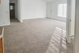 550 S State St, Sutherlin, OR 97479 - Photo 3
