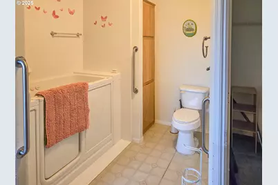 550 S State St #115, Sutherlin, OR 97479 - Photo 11