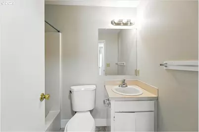 1079 SW 179th Ave, Beaverton, OR 97003 - Photo 15