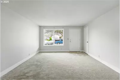 1079 SW 179th Ave, Beaverton, OR 97003 - Photo 7