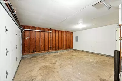 1079 SW 179th Ave, Beaverton, OR 97003 - Photo 25