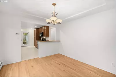 10200 SW 70th Ave, Portland, OR 97223 - Photo 11