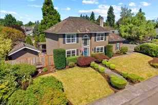 684 NE Goldie Dr, Hillsboro, OR 97124 - Photo 3