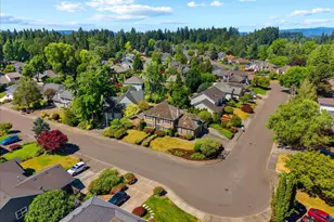 684 NE Goldie Dr, Hillsboro, OR 97124 - Photo 43