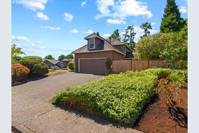 684 NE Goldie Dr, Hillsboro, OR 97124 - Photo 41