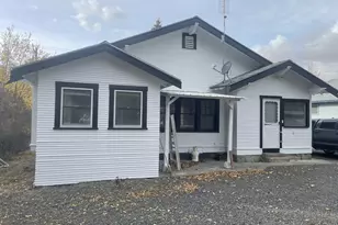 240 N Court St, Heppner, OR 97836 - Photo 13