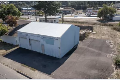 45 Thomas Ln, Cottage Grove, OR 97424 - Photo 11