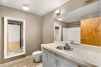 408 NW 12th Ave #204, Portland, OR 97209 - Photo 19
