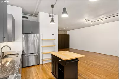 408 NW 12th Ave #204, Portland, OR 97209 - Photo 15