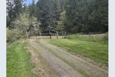 2262 Louis Creek Rd, Myrtle Creek, OR 97457 - Photo 13