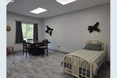 2262 Louis Creek Rd, Myrtle Creek, OR 97457 - Photo 3