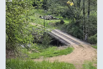 2262 Louis Creek Rd, Myrtle Creek, OR 97457 - Photo 17