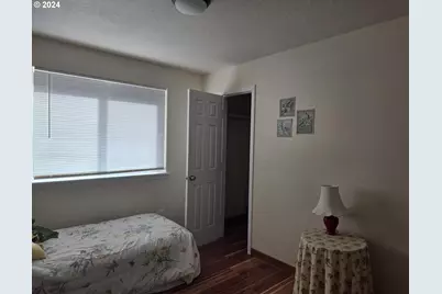 2262 Louis Creek Rd, Myrtle Creek, OR 97457 - Photo 5