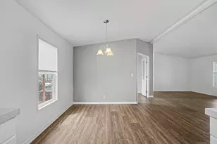 20140 NE Sandy Blvd, Fairview, OR 97024 - Photo 9