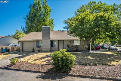 3041 NE 103rd Ave #B, Vancouver, WA 98662 - Photo 1