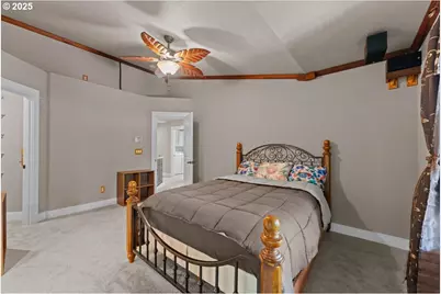 7444 SE 114th Ave, Portland, OR 97266 - Photo 17