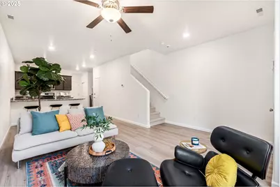 59 NE 134th Pl, Portland, OR 97230 - Photo 9