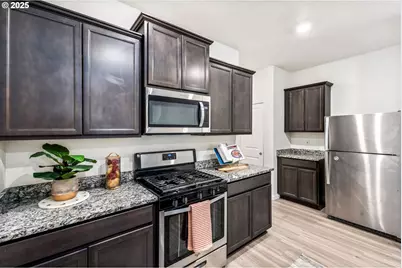 59 NE 134th Pl, Portland, OR 97230 - Photo 5