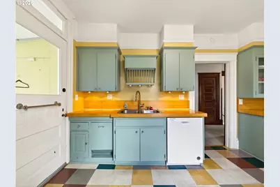 237 239 NE Graham St, Portland, OR 97212 - Photo 29