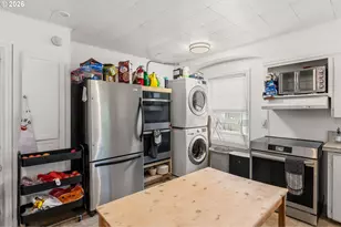 239 E 14th Ave, Eugene, OR 97401 - Photo 11