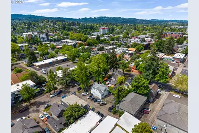 239 E 14th Ave, Eugene, OR 97401 - Photo 33