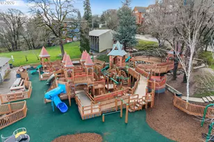 801 Cascade Ave, Hood River, OR 97031 - Photo 29