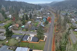 892 Sprague St, Eugene, OR 97403 - Photo 15