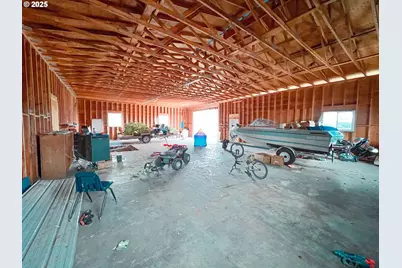 55550 McKern Ln, Mount Vernon, OR 97865 - Photo 21