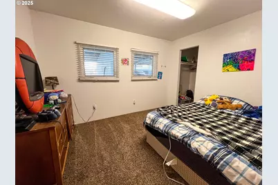 55550 McKern Ln, Mount Vernon, OR 97865 - Photo 13