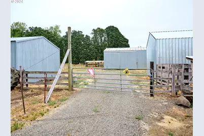 29474 S Highway 170, Canby, OR 97013 - Photo 37