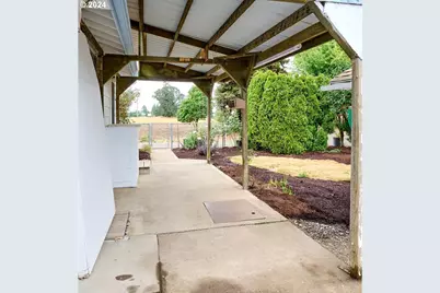 29474 S Highway 170, Canby, OR 97013 - Photo 21