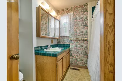 29474 S Highway 170, Canby, OR 97013 - Photo 17