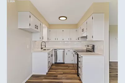 2615 E McLoughlin Blvd, Vancouver, WA 98661 - Photo 29