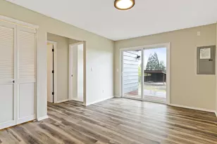 2615 E McLoughlin Blvd, Vancouver, WA 98661 - Photo 35