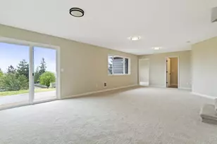 2615 E McLoughlin Blvd, Vancouver, WA 98661 - Photo 19