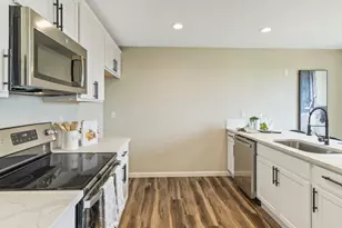 2615 E McLoughlin Blvd, Vancouver, WA 98661 - Photo 13