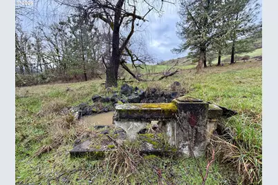 188 Robin St, Roseburg, OR 97470 - Photo 23