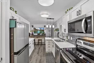 58939 Alexandra Ln, Saint Helens, OR 97051 - Photo 9