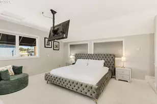 535 NE Bridgeton Rd, Portland, OR 97211 - Photo 25