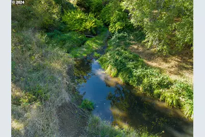 18235 Dixonville Rd, Roseburg, OR 97470 - Photo 13