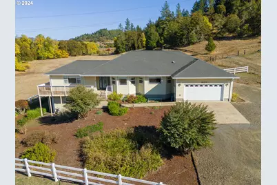 18235 Dixonville Rd, Roseburg, OR 97470 - Photo 3