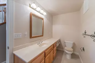 18235 Dixonville Rd, Roseburg, OR 97470 - Photo 33