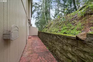 3812 Colony Oaks Dr, Eugene, OR 97405 - Photo 35