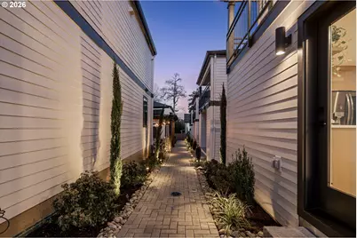 247 E Ave, Lake Oswego, OR 97034 - Photo 5