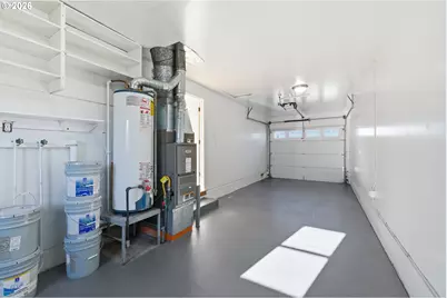 1386 Vanderbeck Ln, Woodburn, OR 97071 - Photo 17